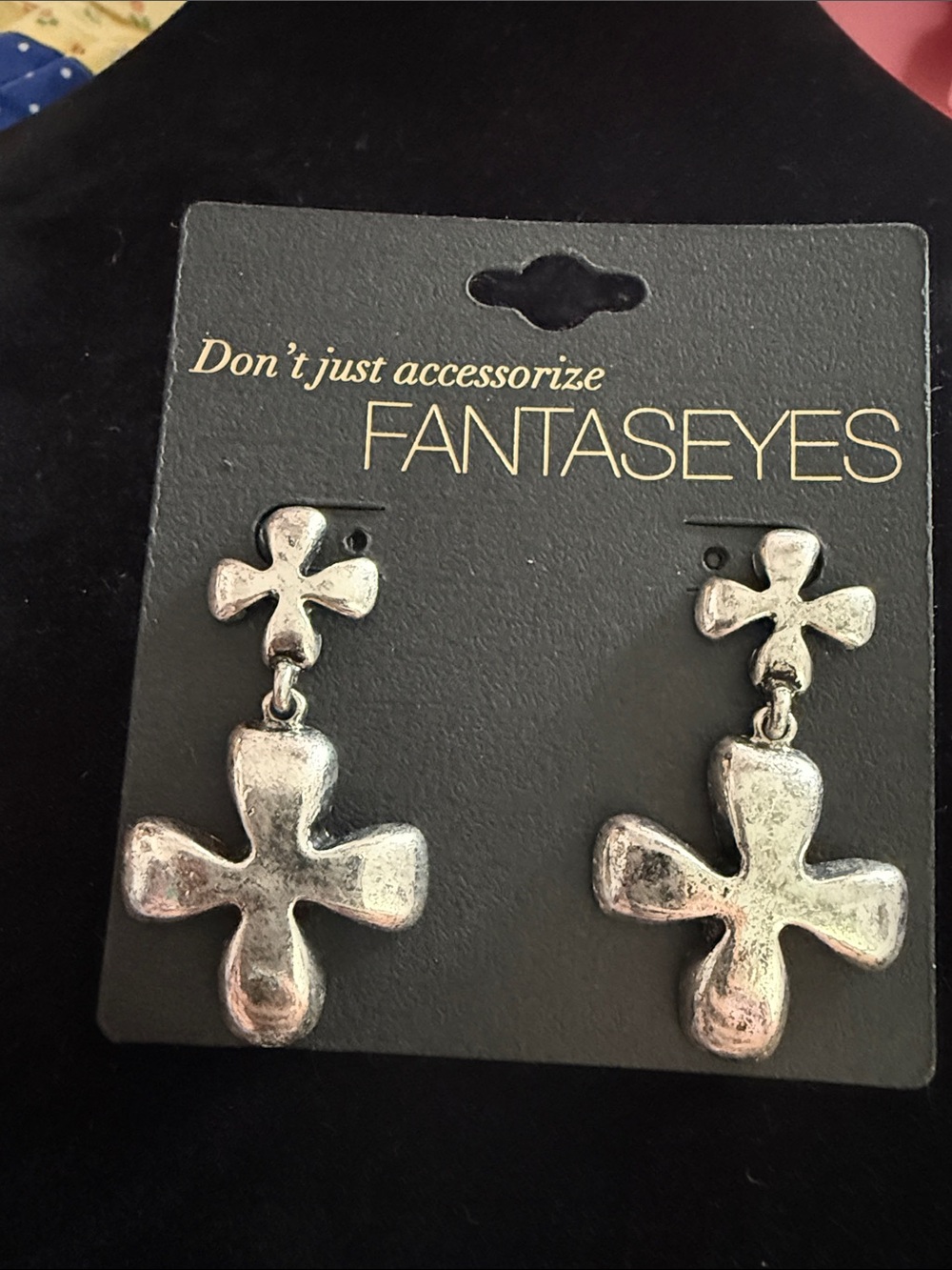 NWT Womens Don’t Just Accessorize Fantaseyes 2” dangles weathered look